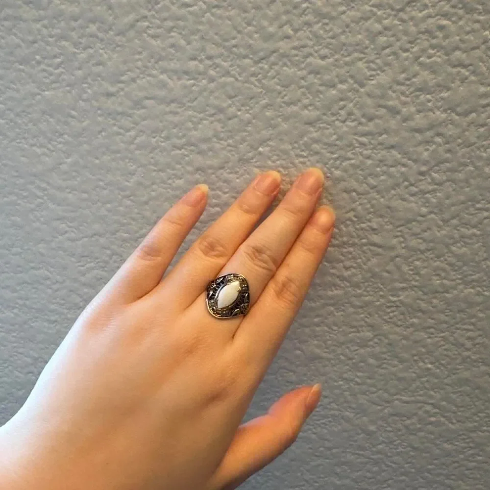 Unbranded Women's White and Gold Jewellery